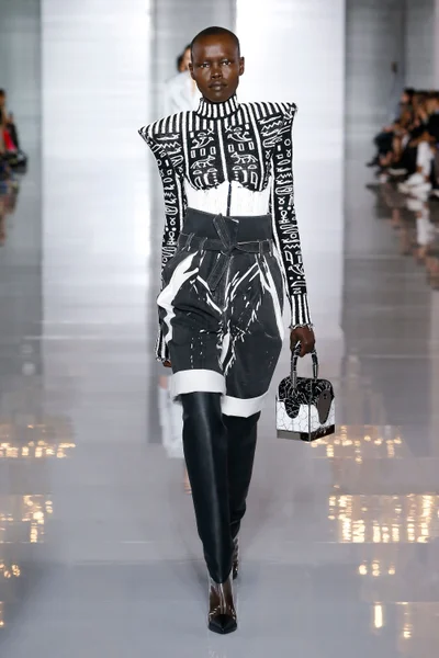 Look 22